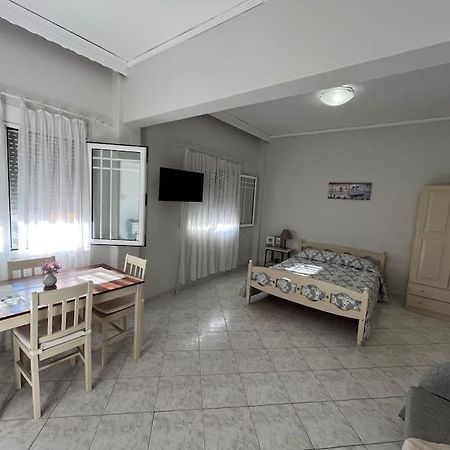 Studio Apartment In Nea Karvali Zewnętrze zdjęcie